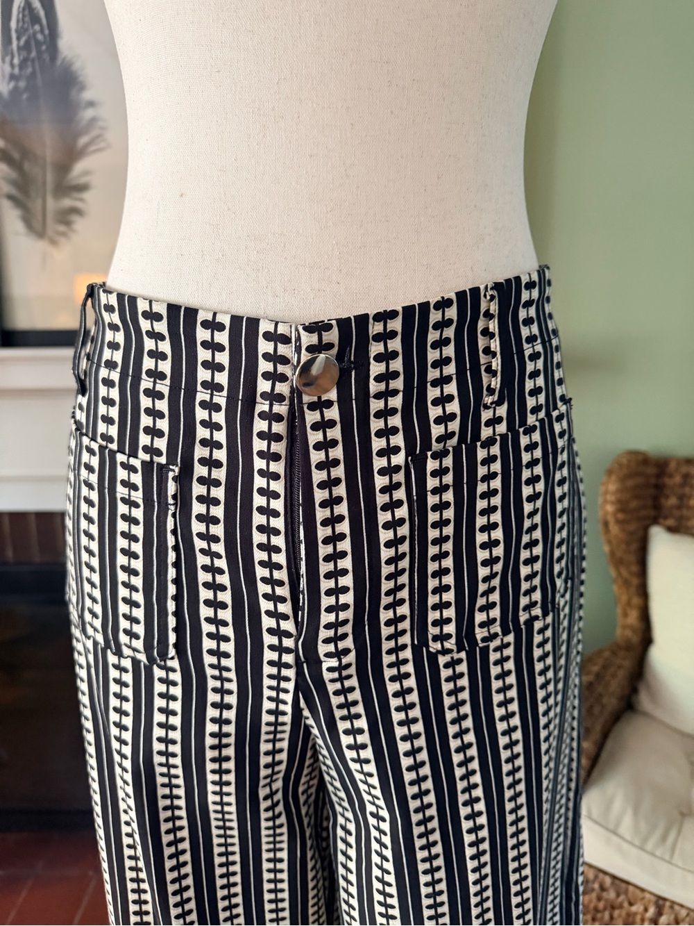 Jules & Leopold Black Cream Geometric Wide Leg Crop Pants - Size M - Picture 3 of 8